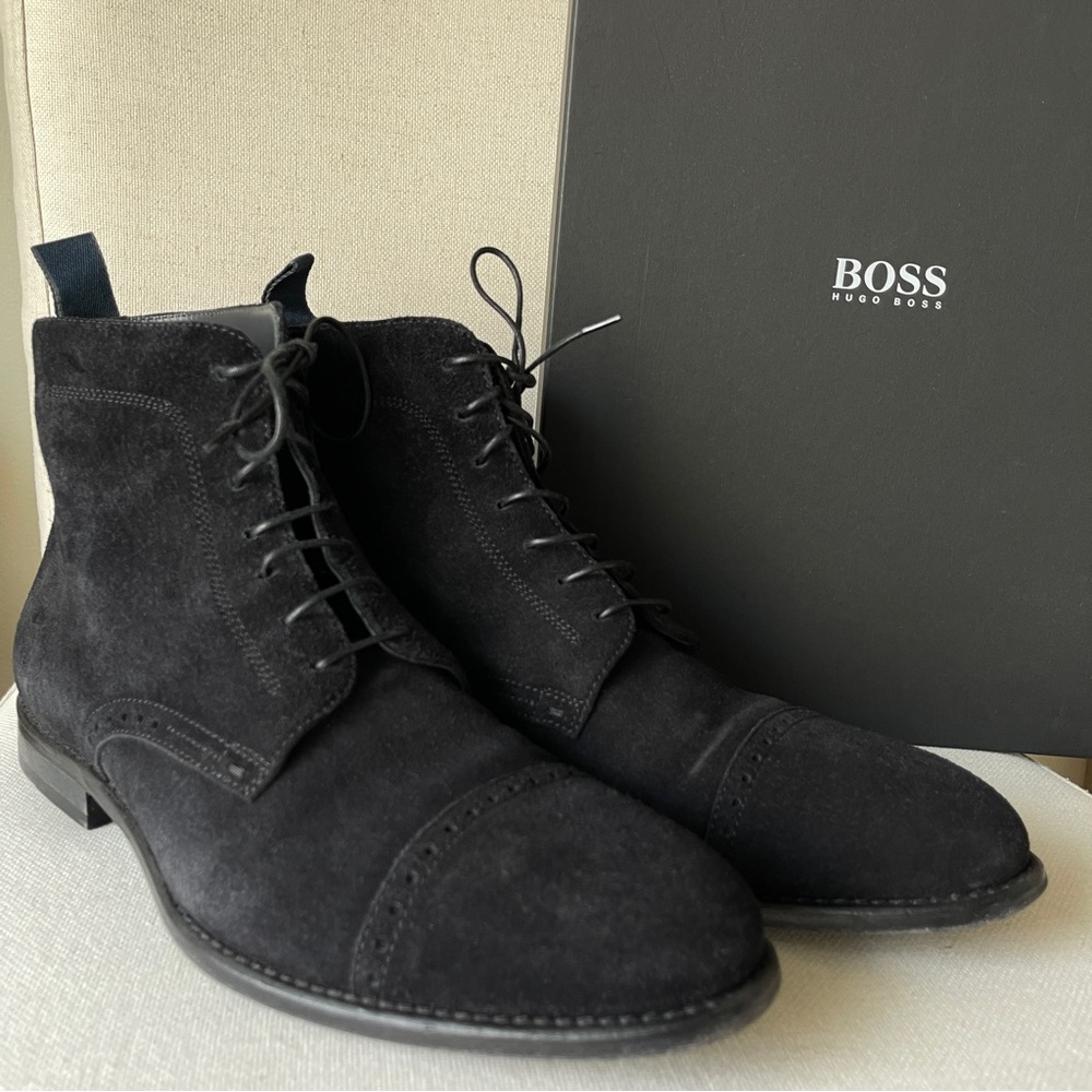 Men’s BOSS by HUGO BOSS Stosio Black Suede Lace Up Wingtip Ankle Boots